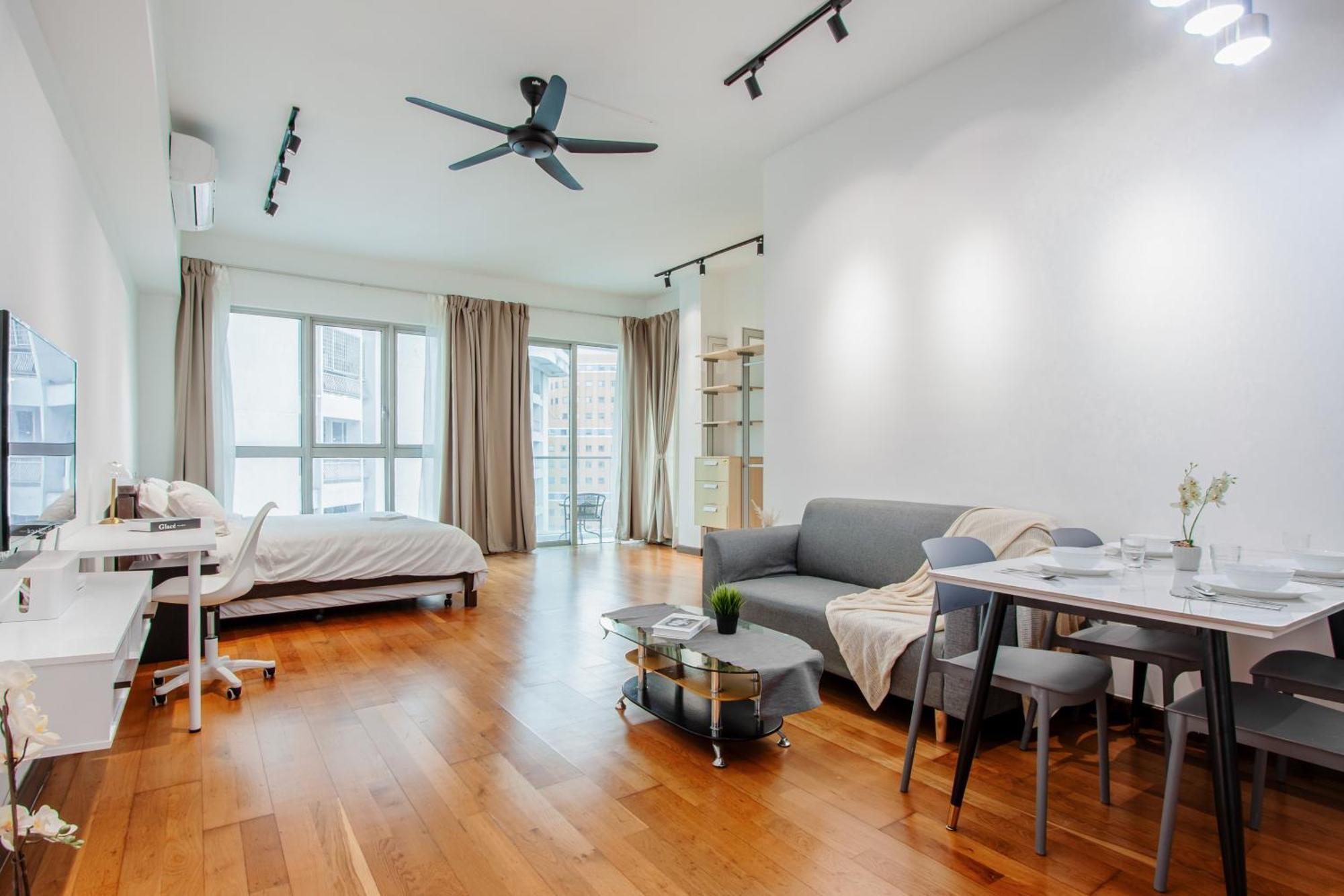 Naibnb In Regalia Residence Куала-Лумпур Экстерьер фото