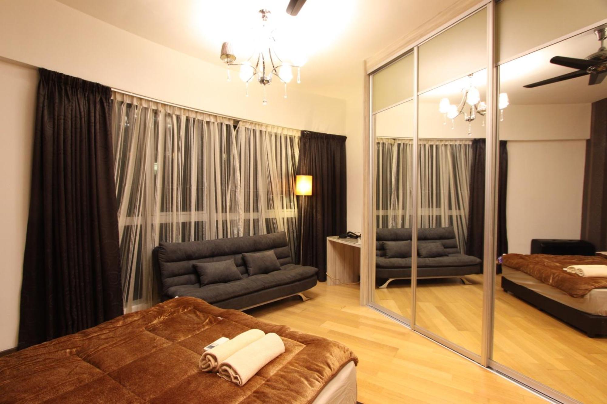 Naibnb In Regalia Residence Куала-Лумпур Экстерьер фото