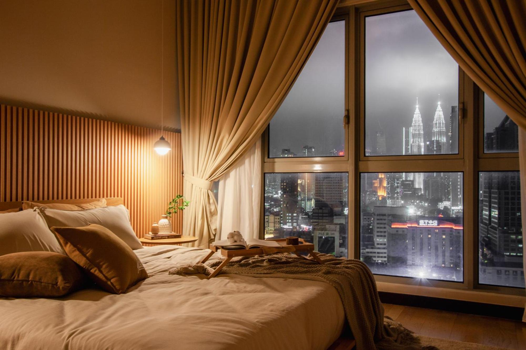 Naibnb In Regalia Residence Куала-Лумпур Экстерьер фото