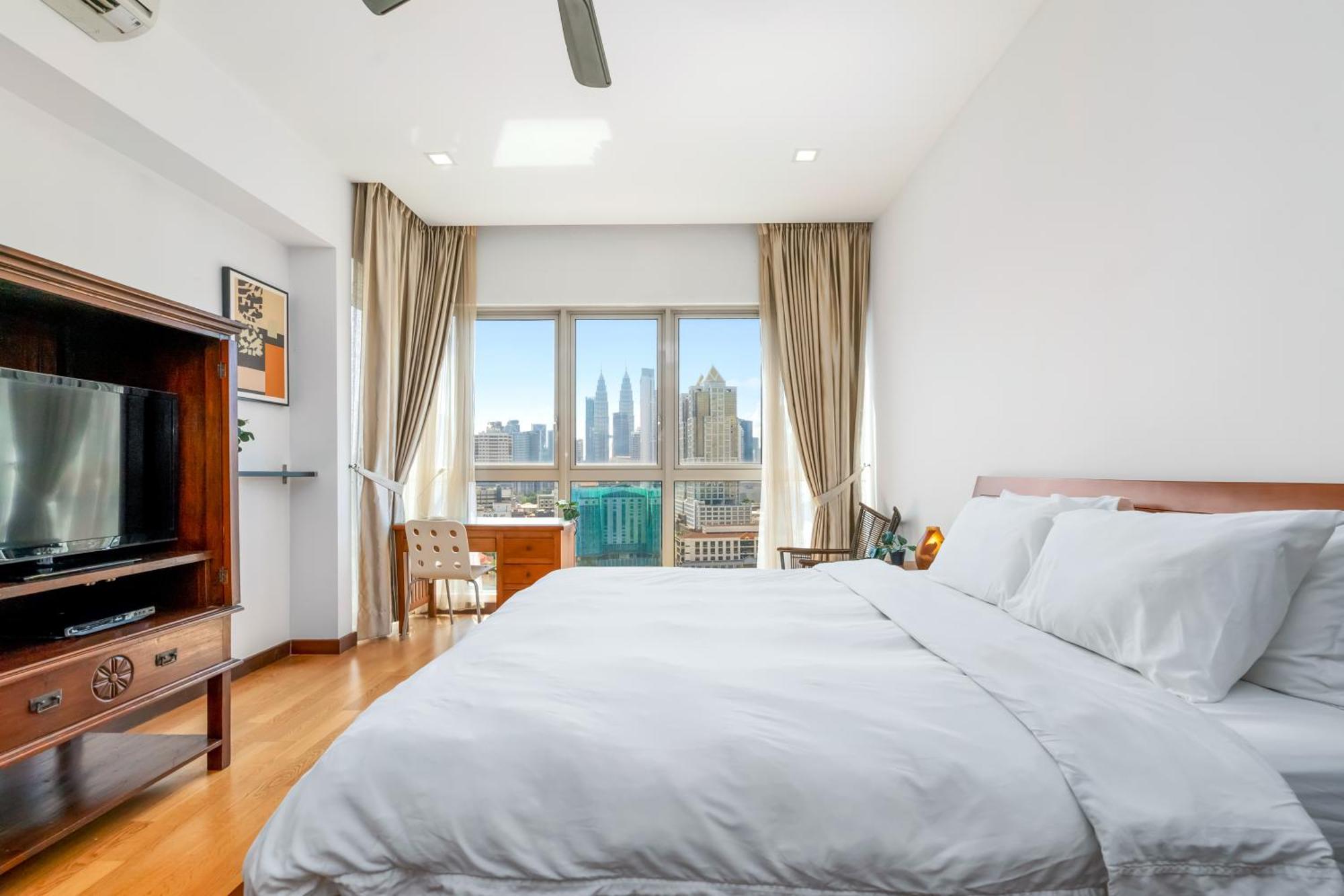 Naibnb In Regalia Residence Куала-Лумпур Экстерьер фото